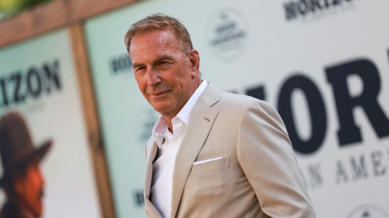 Una actriz doble de riesgo denunció a Kevin Costner tras filmar una escena de violación no guionada