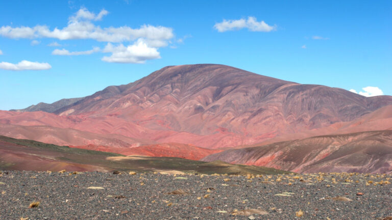 El Parque Nacional con nombre de Santo que enamora con sus caminos de Trekking en alta montaña