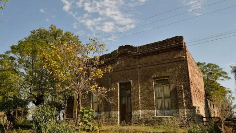Tuvieron cines, hoteles y hoy están en ruinas: los 5 pueblos fantasma que podés visitar en auto cerca de CABA