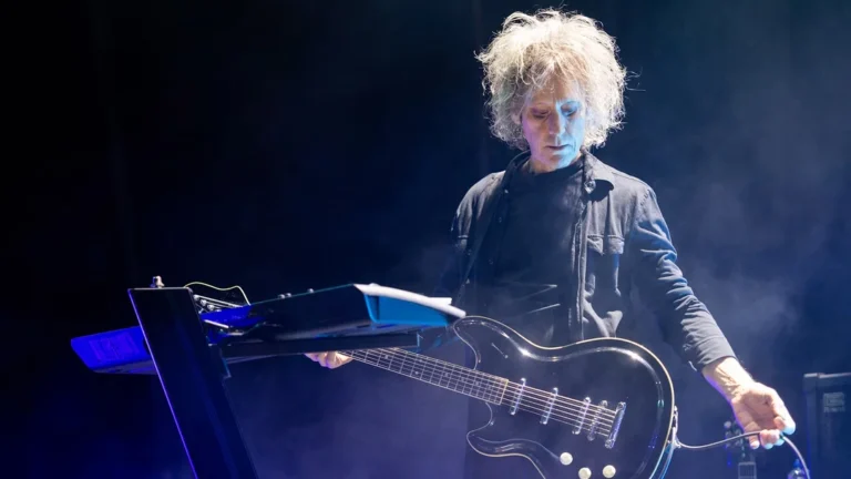 Murió el guitarrista de The Cure, Perry Bamonte