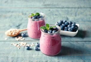 Mousse de arándanos: el postre ligero y elegante que necesitas